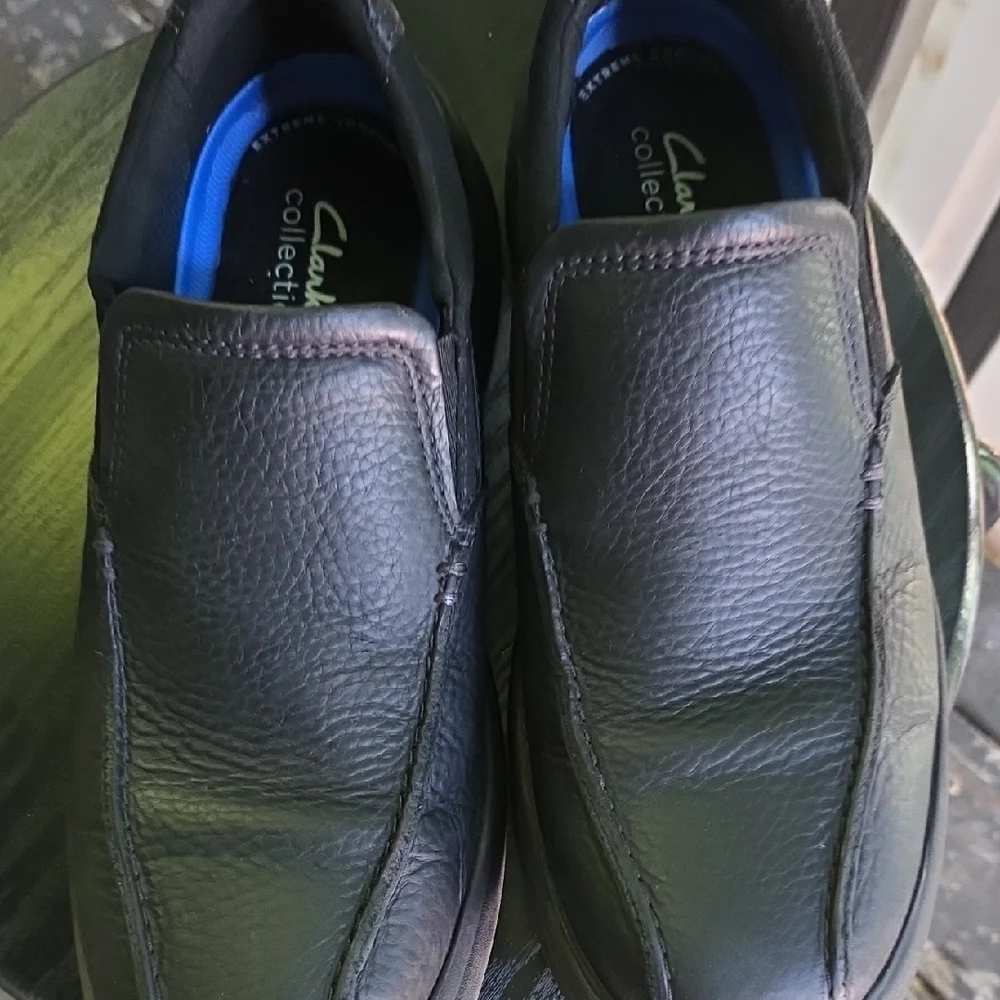 Clarks Men's Black Leather Loafers